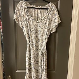 Floral shift dress